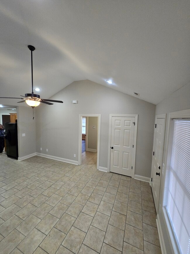 Building Photo - 1415 Allies Ct