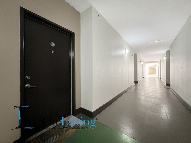 Building Photo - 2411 W Horatio St