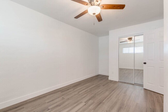 Building Photo - 4129 N 33rd Dr