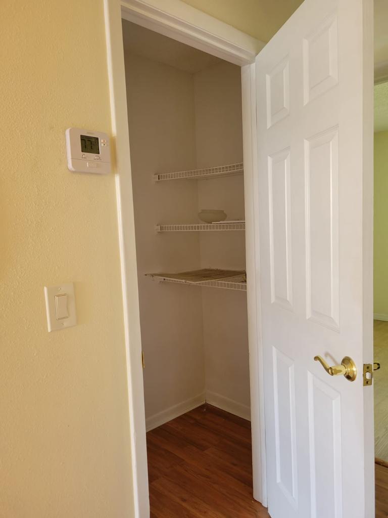 Building Photo - 2052 Kings Hwy