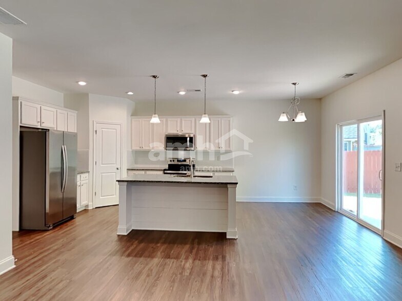 Building Photo - 2442 Napa Valley Dr