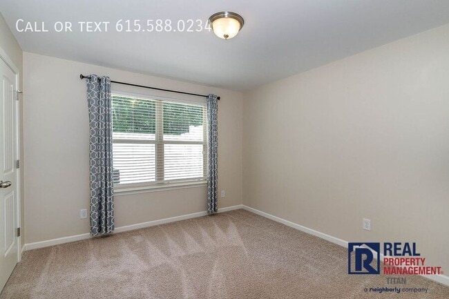 Building Photo - 1052 Neeleys Bend E