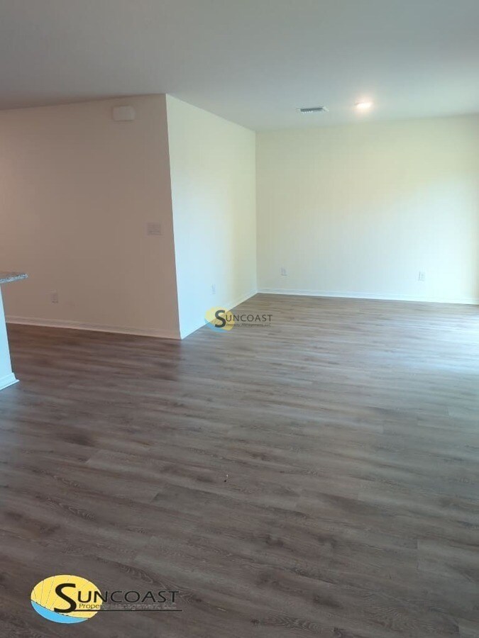 Building Photo - 6144 Allied Ct