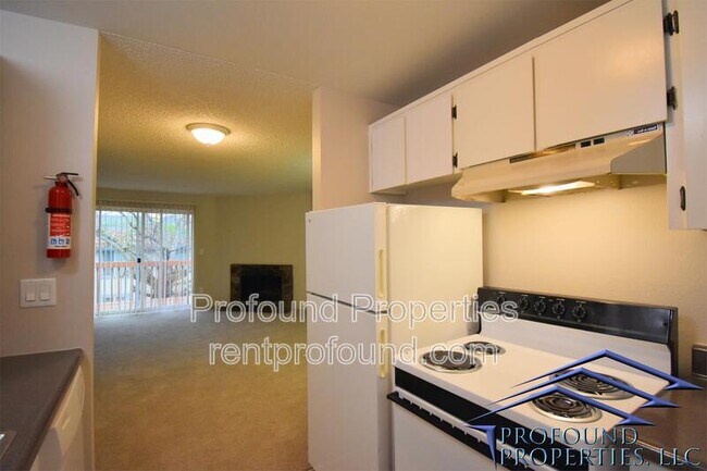 Building Photo - 12185 SW Gingham Ln