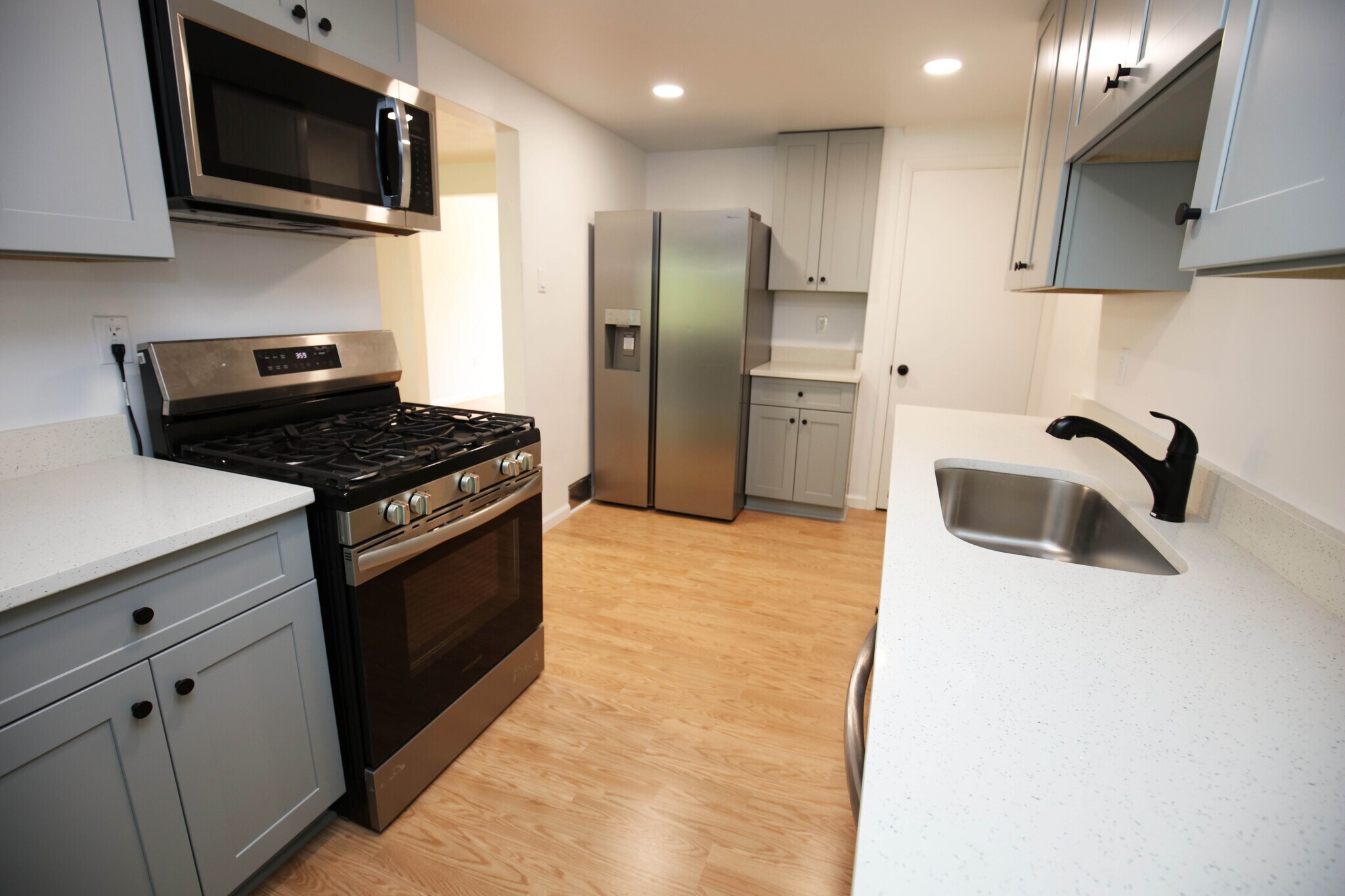 Kitchen - 1213 Monongahela Blvd