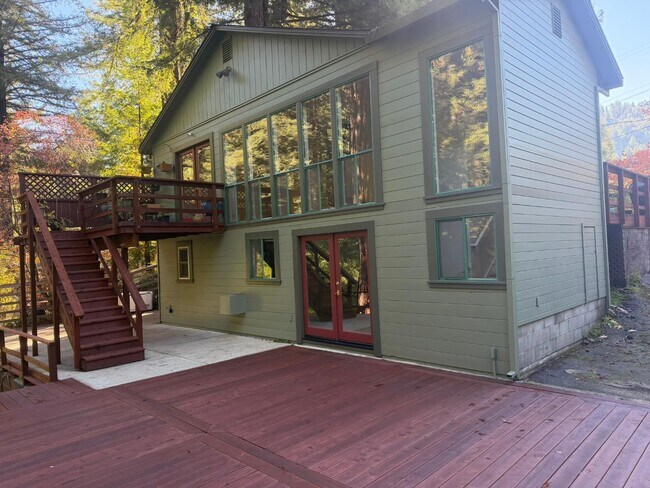 Building Photo - 13206 Middleton Ave