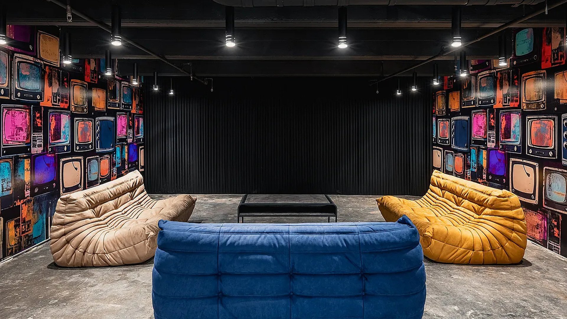 Building Photo - 255 18th St