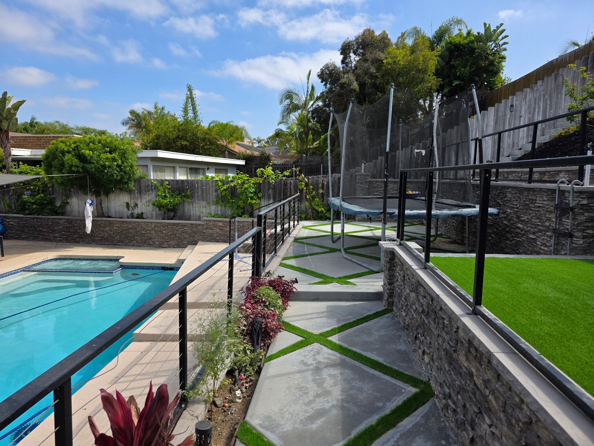 Building Photo - 6097 Charae St