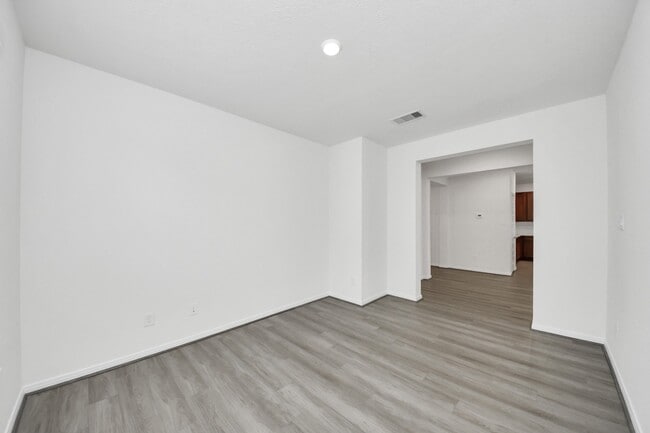 Building Photo - 18211 Hidden Dahlia Dr