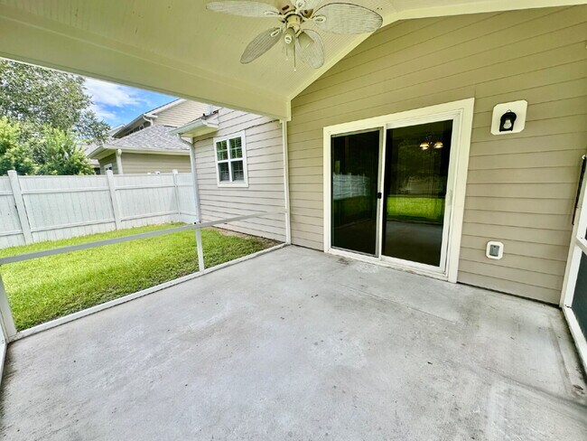 Building Photo - Spacious Four-Bedroom Home with a Bonus Room in Lawton Station!