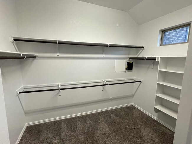 Building Photo - 12383 Mesa Verde Dr