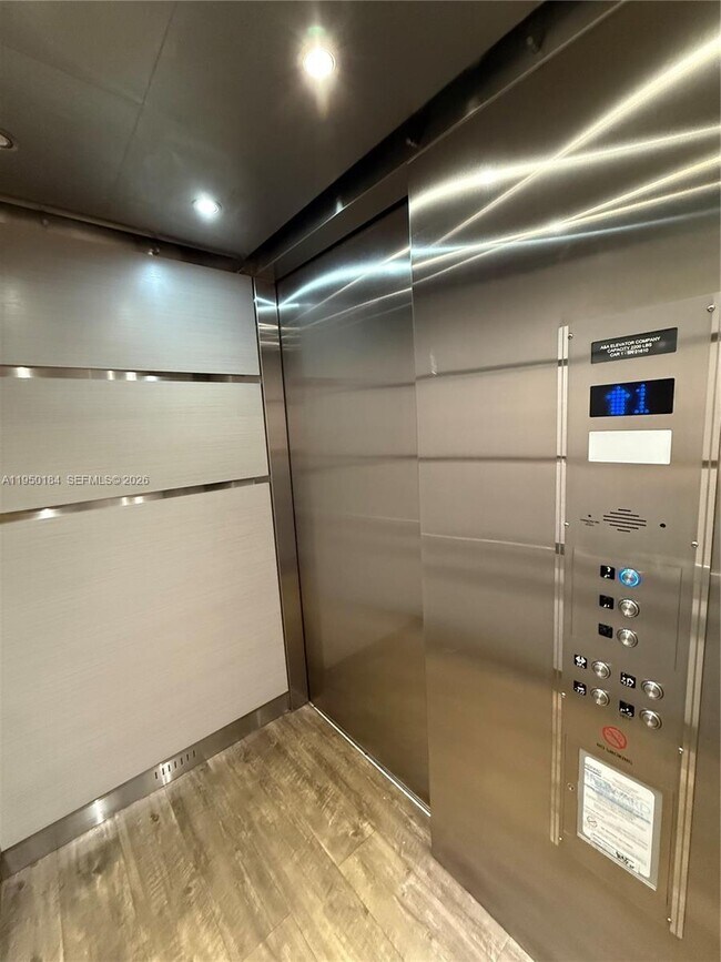 Building Photo - 8135 Sunrise Lakes Blvd