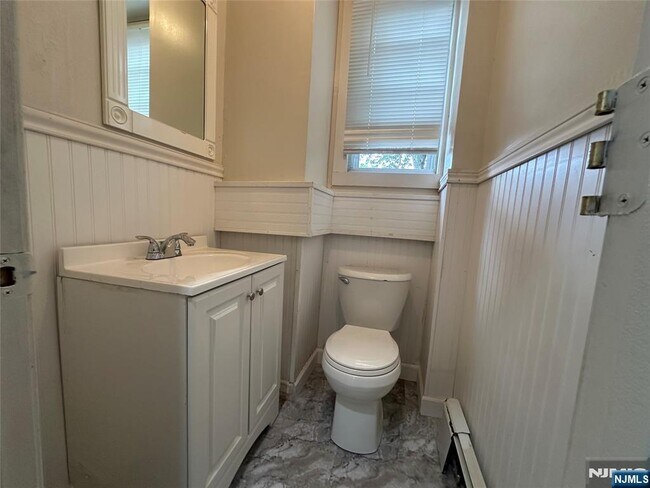 Building Photo - 54 Stuyvesant Ave