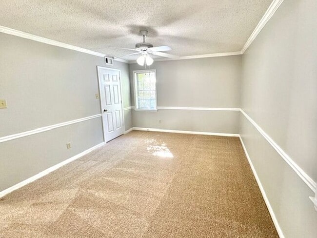 Building Photo - Now Leasing a 3-bedroom 2 bath home in Bartlett! Available Now! Great Schools,