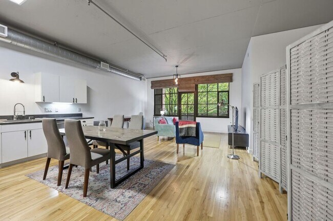 Building Photo - McKenzie Lofts - 2nd floor west facing Pearl District studio w/parking/storage/covered balcony