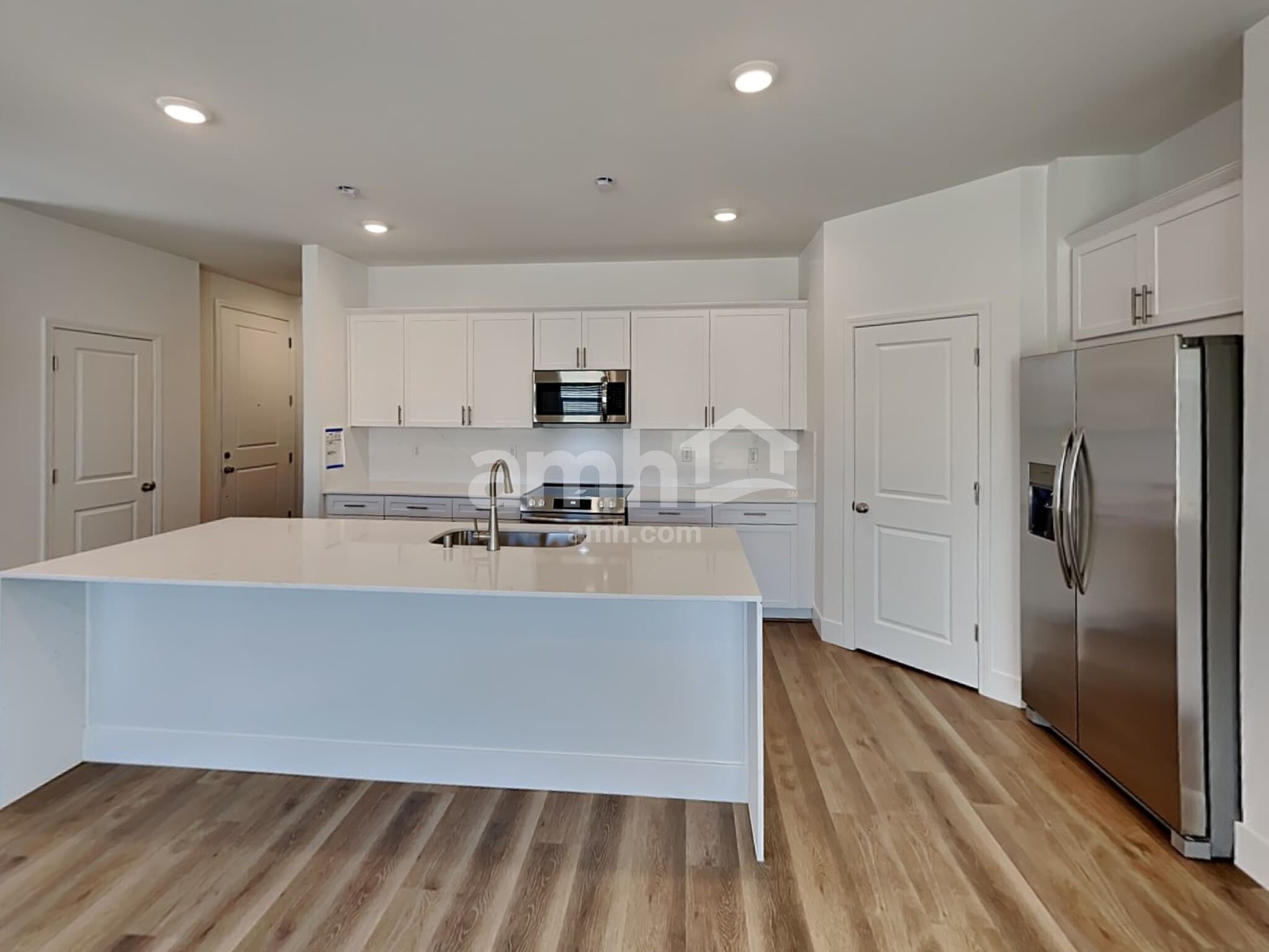 Building Photo - 9118 Fiesta Impatiens Ct