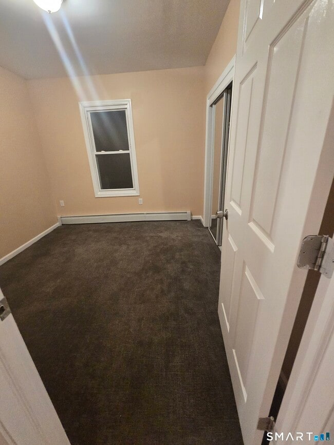 Building Photo - 38 Burton St