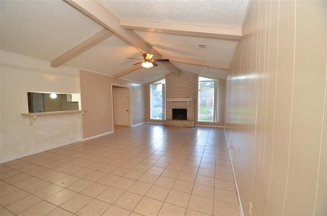 Building Photo - 439 Breeze Park Dr