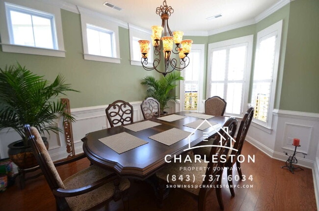 Building Photo - 1811 Luna Ct