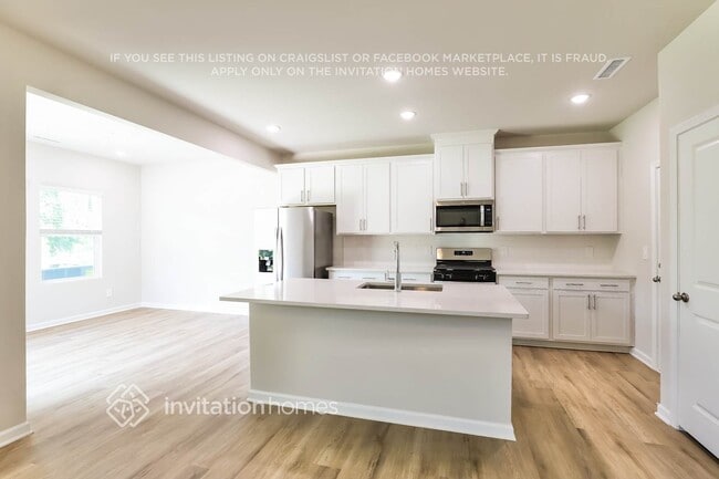 Building Photo - 2025 Cherry Crk Rd