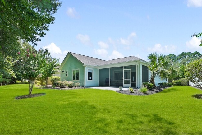 Building Photo - 211 Hampton Cir