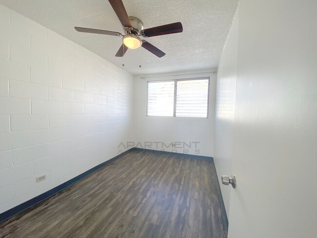 Building Photo - $500 1st Month Rent Special! | Beautiful a...