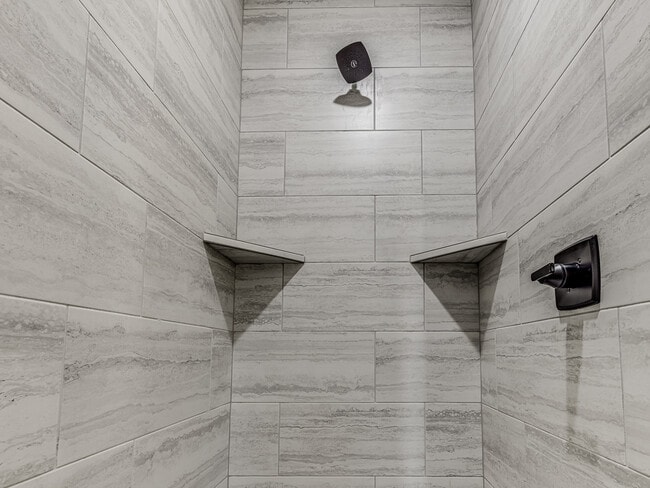 Building Photo - 14517 Chambord Dr