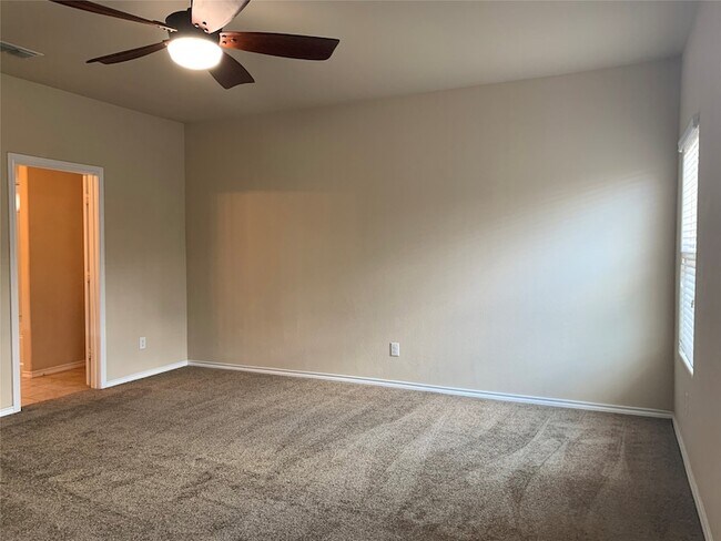 Building Photo - 6353 Eagle Lake Ct