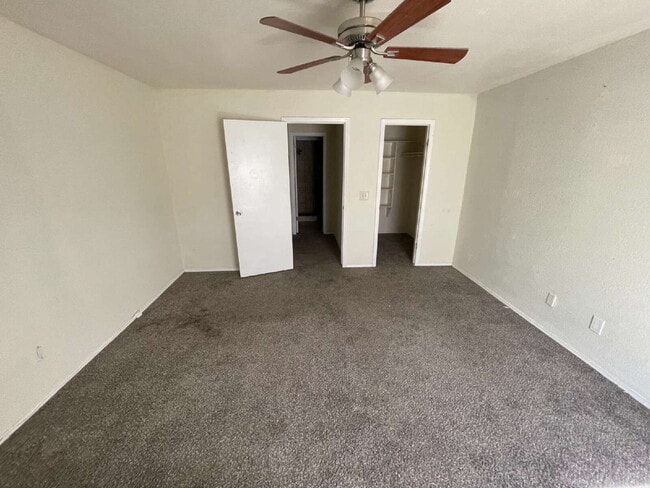 Building Photo - 3-Bedroom Duplex in OKC