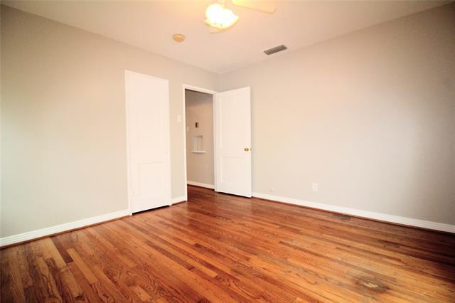 Building Photo - 10415 Losa Dr