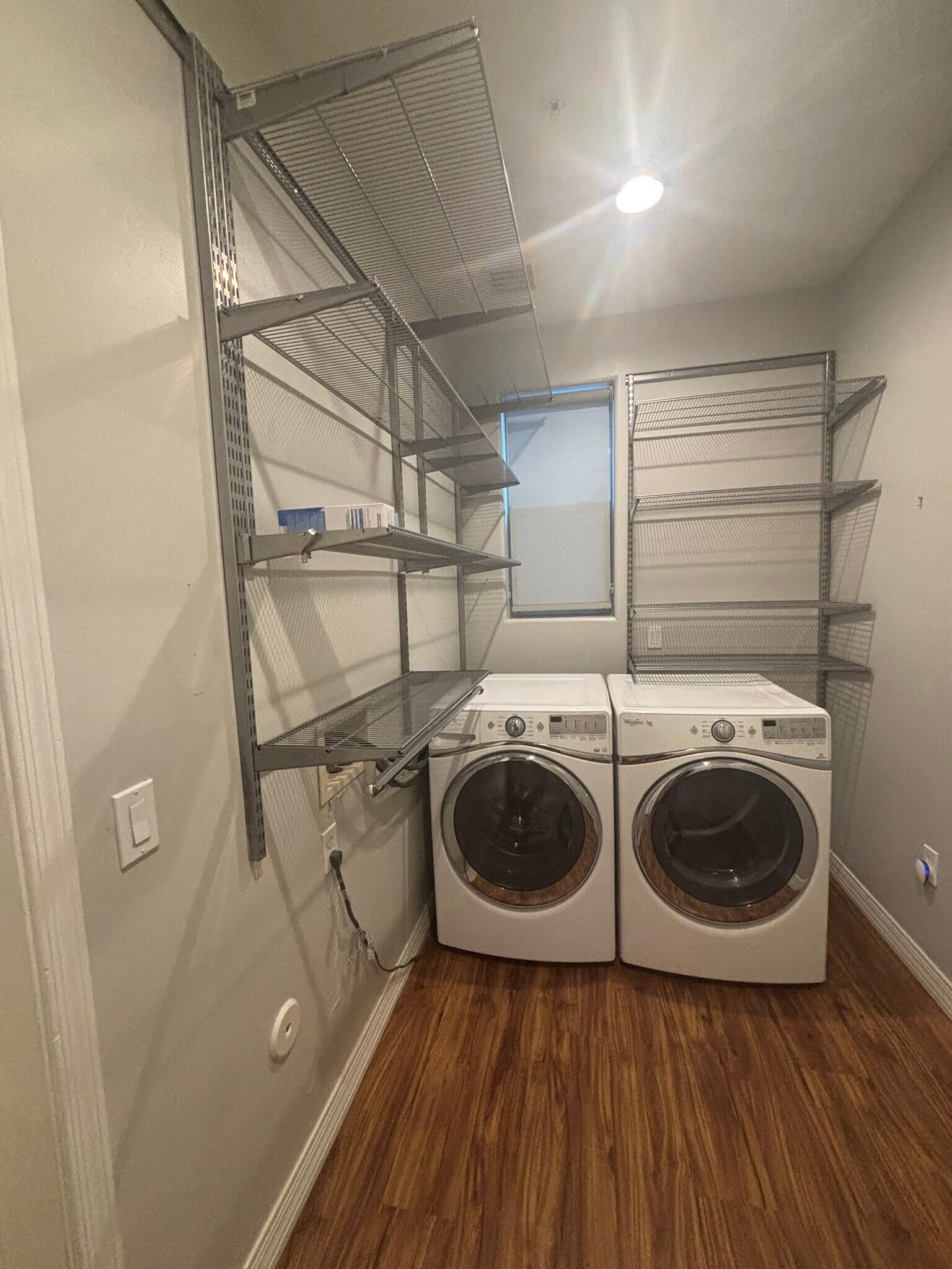 Building Photo - 615 E Portland St