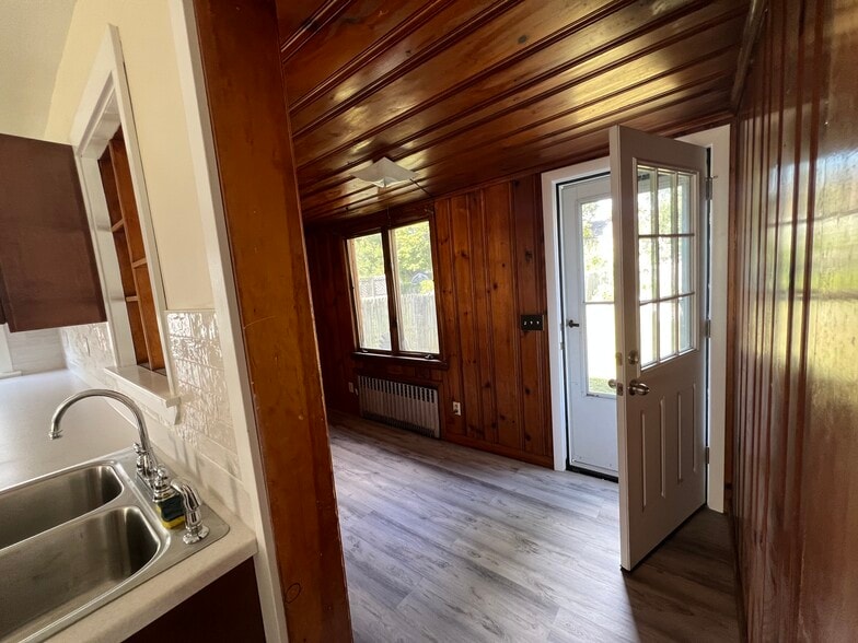 Building Photo - 20 McKinley Ter