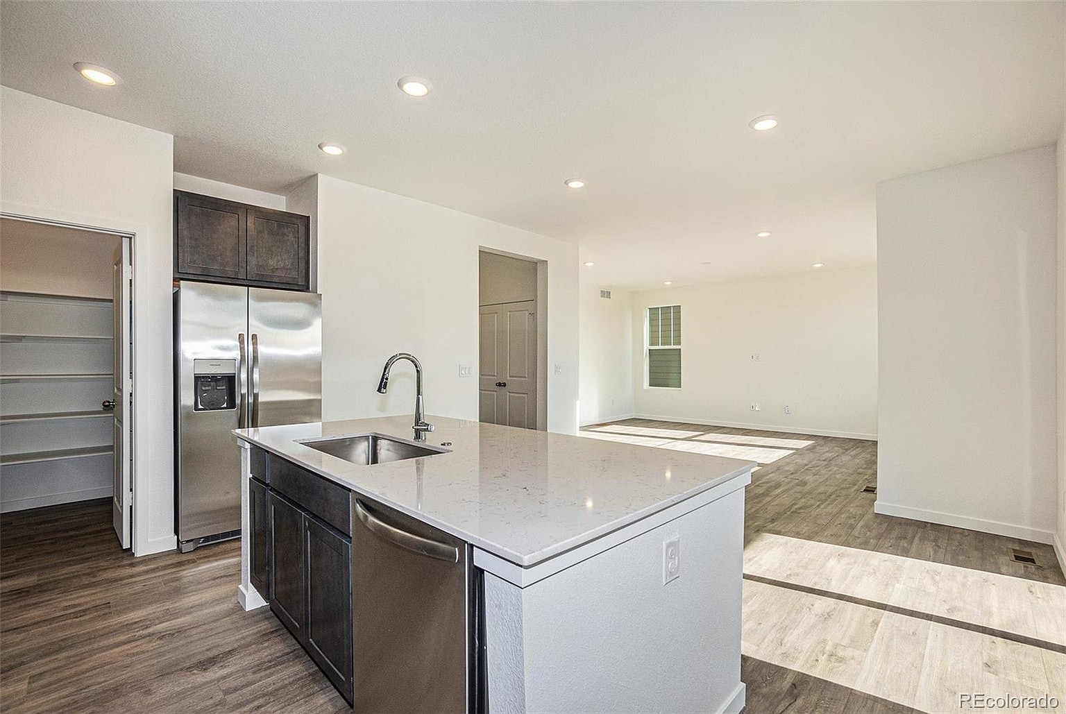 Building Photo - 650 Rob Roy Ct