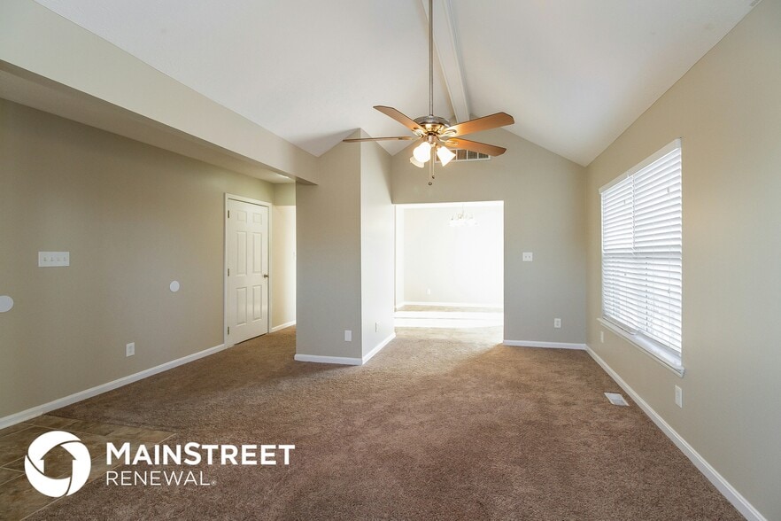 Building Photo - 7913 Kenhurst Dr