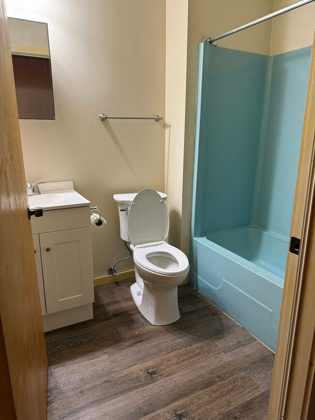 Building Photo - 210 S Eaton St