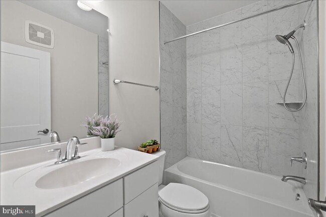 Building Photo - 4128 Legato Rd