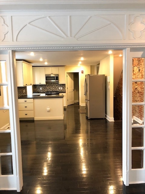 Kitchen - 744 S. 6th street