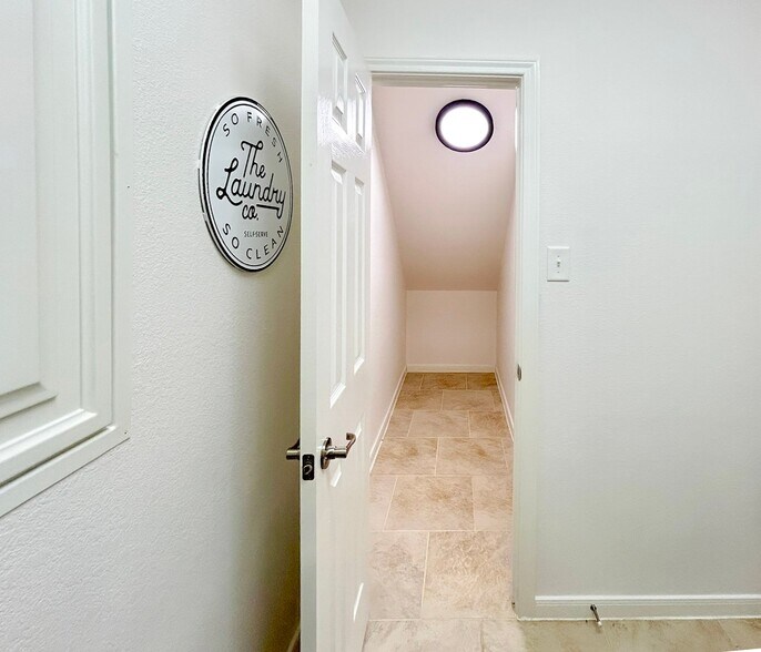 Building Photo - 19 Umbria Ln