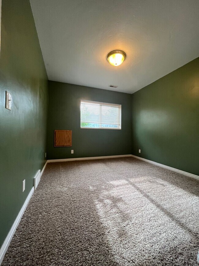 Building Photo - 14097 Mill Canyon Peak Dr