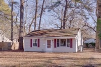 Building Photo - 106 Pine Grove Ave