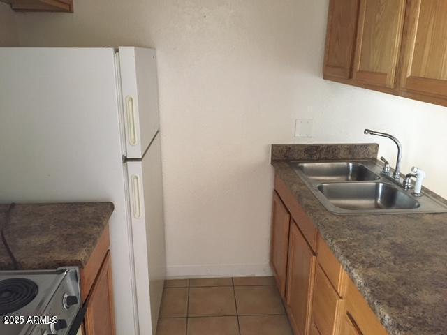 Building Photo - 3141 E Cypress St