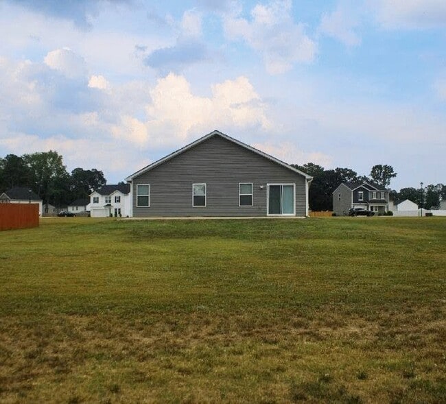 Building Photo - 87 Heron Ct