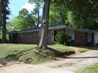 Building Photo - Shelby Street Triplex