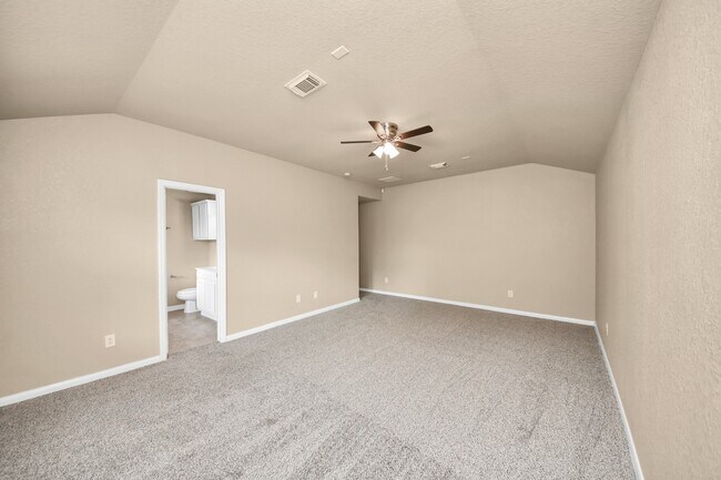 Building Photo - 3122 Pathfinders Pass