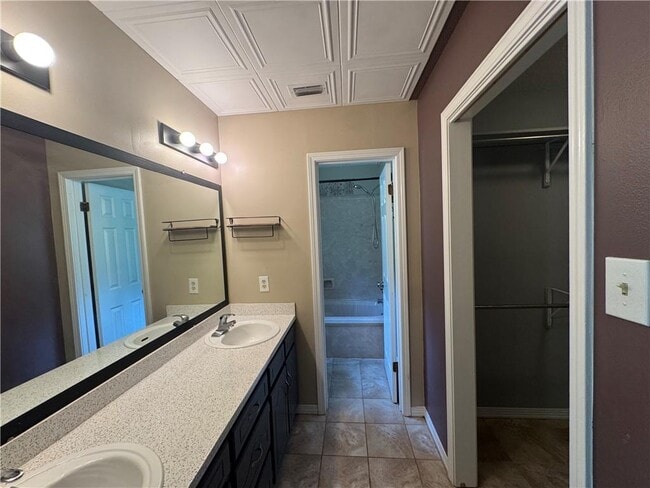 Building Photo - 3267 Zephyr Dr