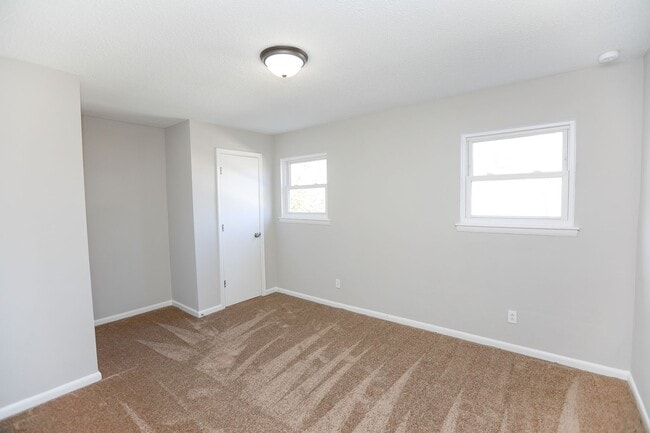 Building Photo - Spacious Home Near Bow Creek & Lynnhaven Mall