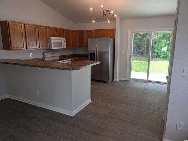 Building Photo - 148 Junco Cir