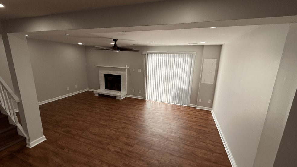 Family Room - 1319 Peabody Dr