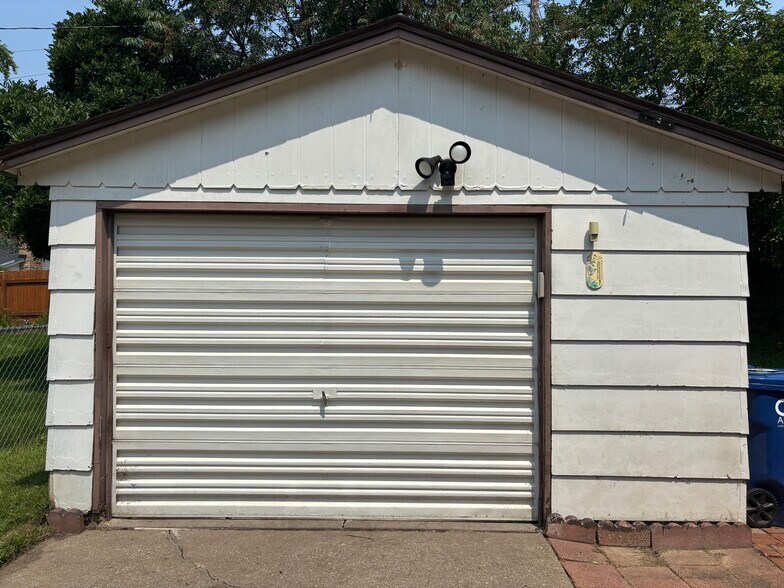 Building Photo - 2544 Glenn St