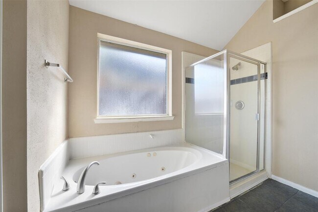 Building Photo - 20806 Pierceton Ct